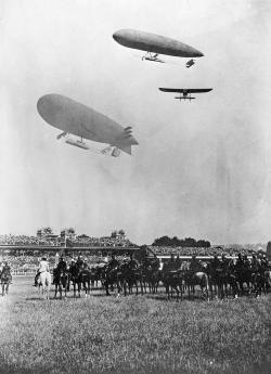 Une utilité pour l’aviation ? Usages guerriers de l’aéronautique